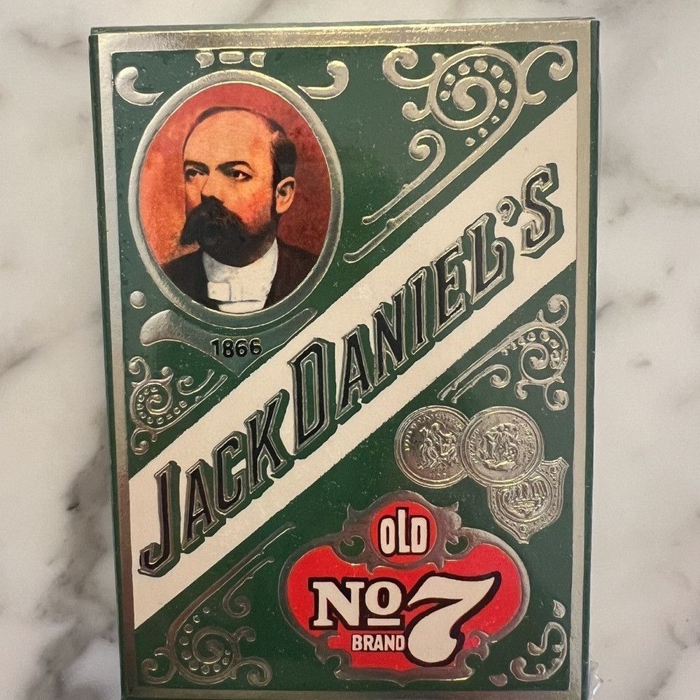 Jack Daniel's Whiskey Tin and Playing Cards New - Picture 3 of 5